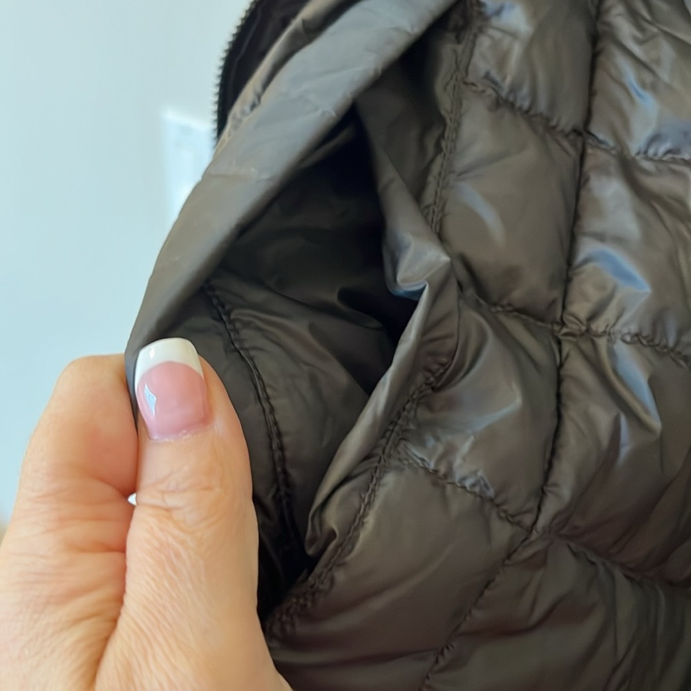 ATHLETA REVERSAWARM DOWN COAT - Reversible Black & Dark Grey - Picture 7 of 9